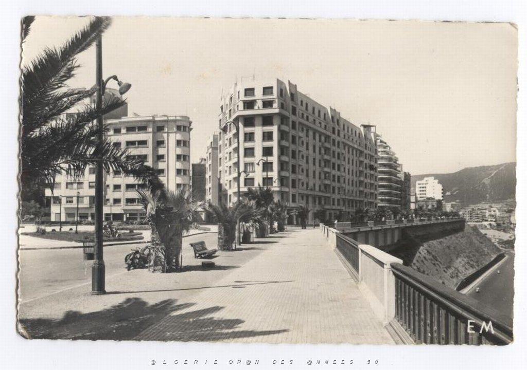 ORANBD FRONT DE MER.jpg